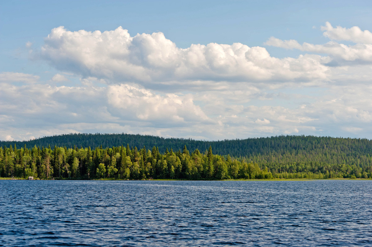 Озеро среднее озерное. Озеро Куйто Карелия. Озеро Куйто Калевала. Озеро верхнее Куйто Карелия. Озеро среднее Куйто Карелия.
