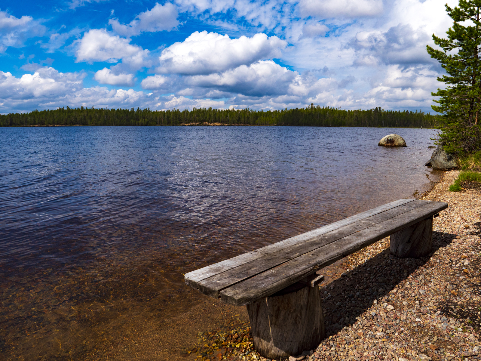 Отдых в Карелии на берегу озера - изба Кайналойнен