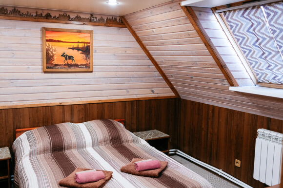 в Карелии коттедж Медведь на турбазе Велт