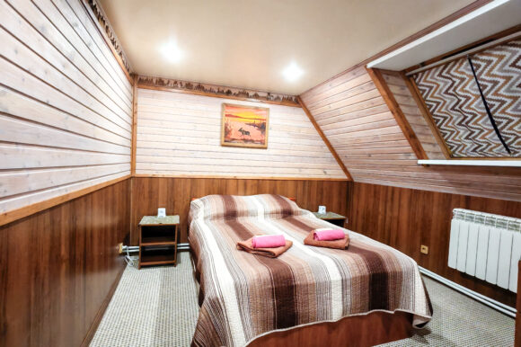 в Карелии коттедж Медведь на турбазе Велт